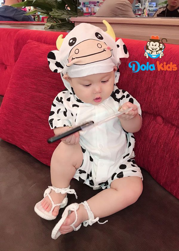 Quần áo trẻ em hình Bò Sữa ngắn tay mũ liền cho trẻ 4-15kg
